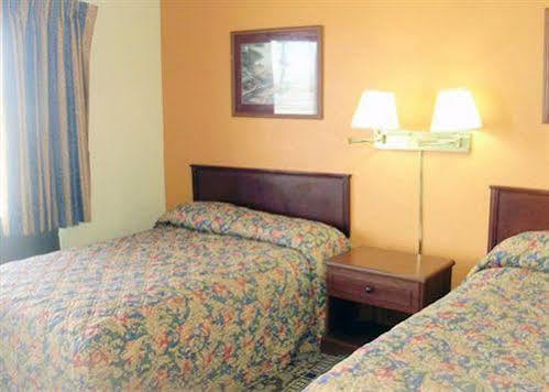 Rodeway Inn Perry Eksteriør billede